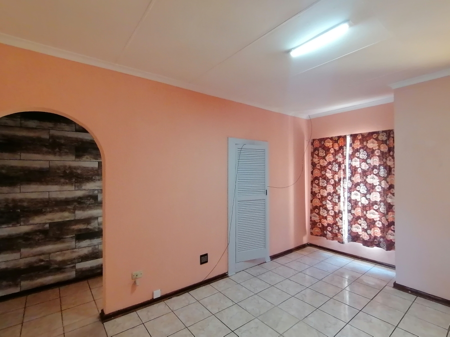 3 Bedroom Property for Sale in Orkney Park North West